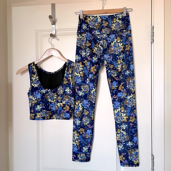 Anthropologie Yoga Set - S - Picture 4 of 6